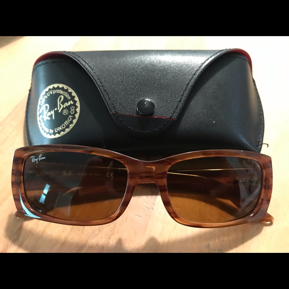 Women’s Ray Ban sunglasses
